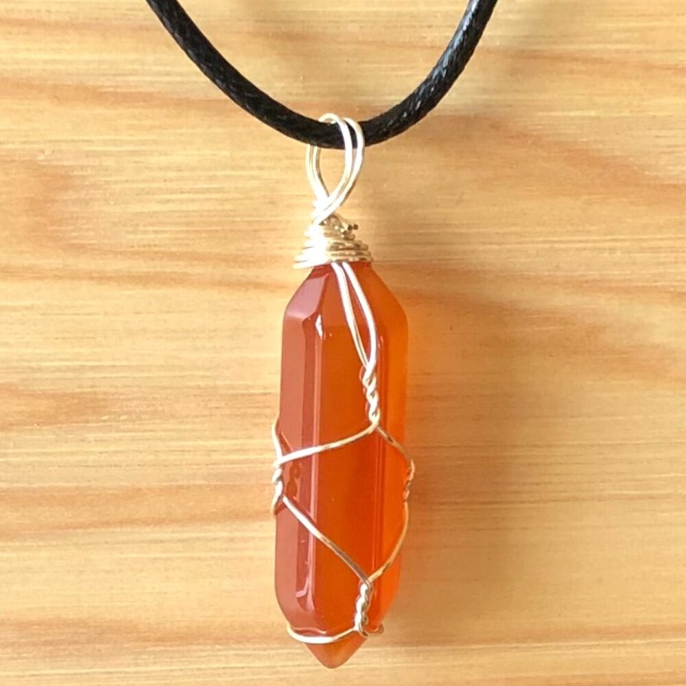 Red Agate Natural Gemstone Hexagonal Point Wire Wrapped Pendant Necklace
